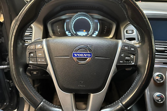 Volvo XC60 10 of 18