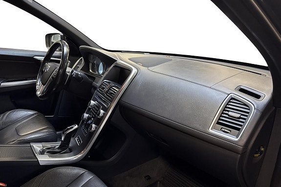 Volvo XC60 9 of 18