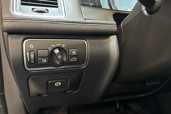 Volvo XC60 13 of 18