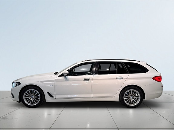 BMW 520d 4 of 5