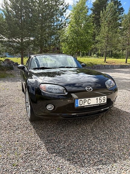 Mazda MX-5 6 of 7