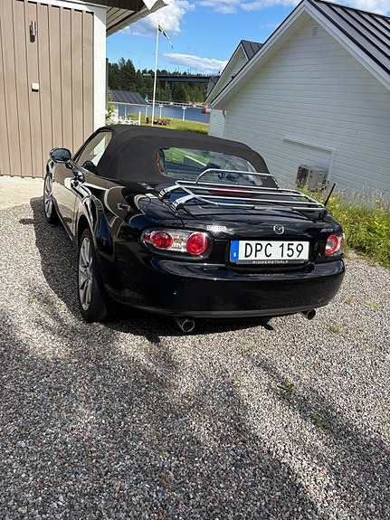 Mazda MX-5 5 of 7