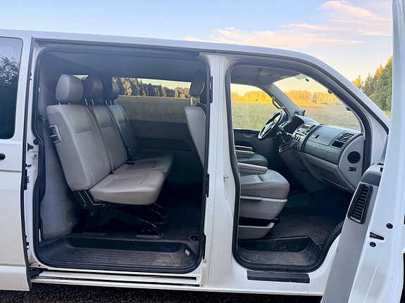 Volkswagen Transporter 3 of 5