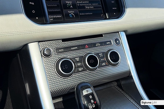 Land Rover Range Rover Sport 21 of 29