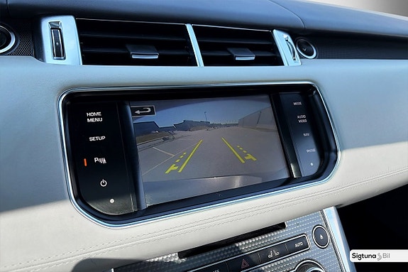 Land Rover Range Rover Sport 19 of 29