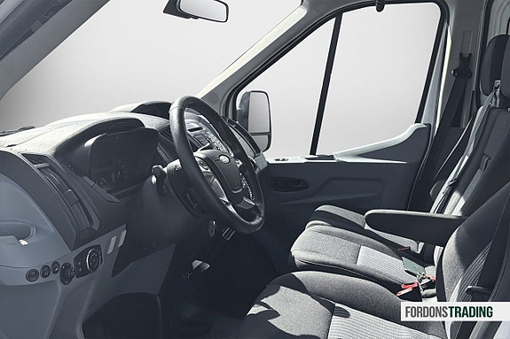 Ford Transit 9 of 13