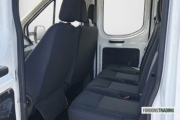 Ford Transit 11 of 13
