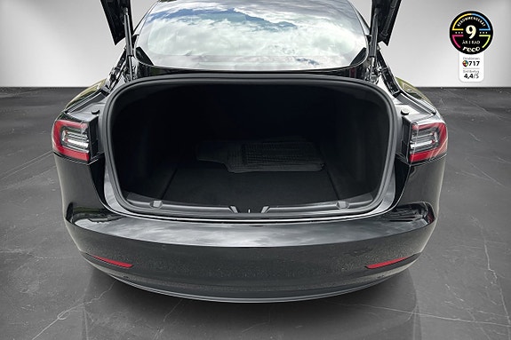 Tesla Model 3 12 of 30