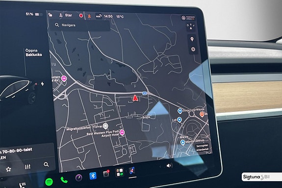 Tesla Model 3 27 of 30
