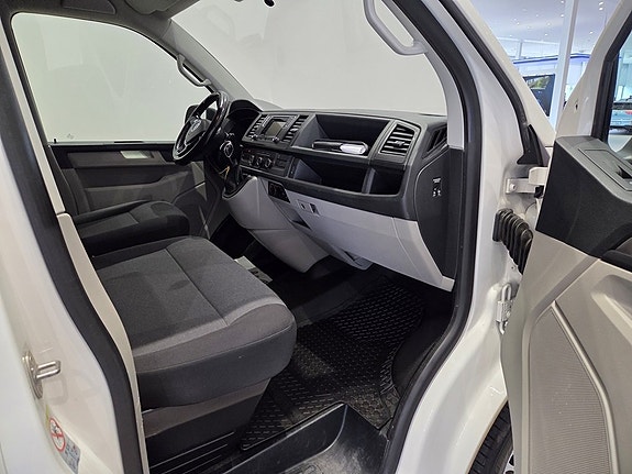 Volkswagen Transporter 7 of 8