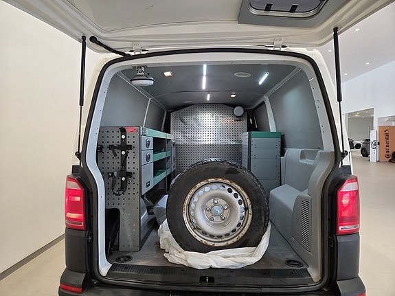 Volkswagen Transporter 5 of 5