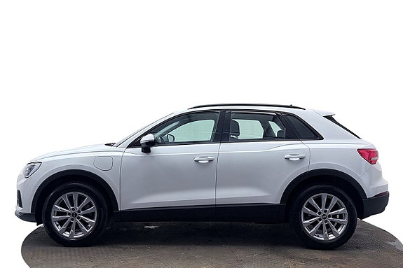 Audi Q3 11 of 30