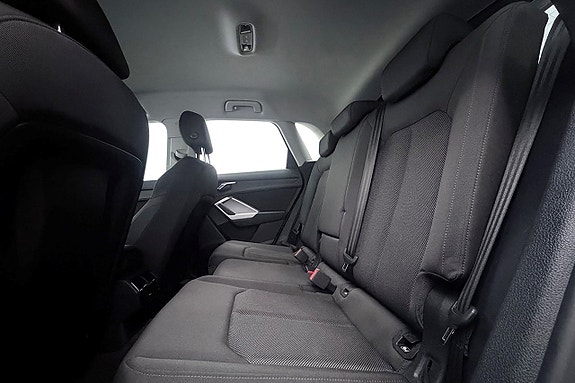 Audi Q3 15 of 30