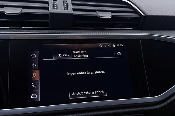 Audi Q3 27 of 30