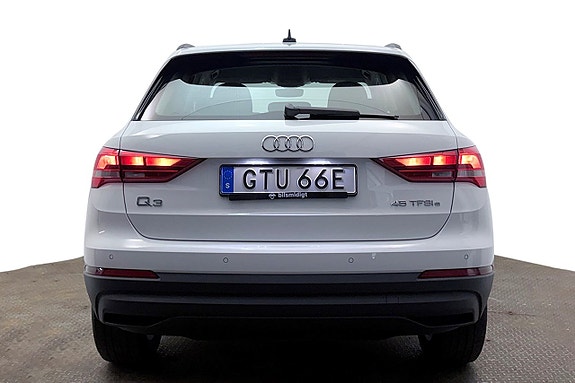 Audi Q3 8 of 30