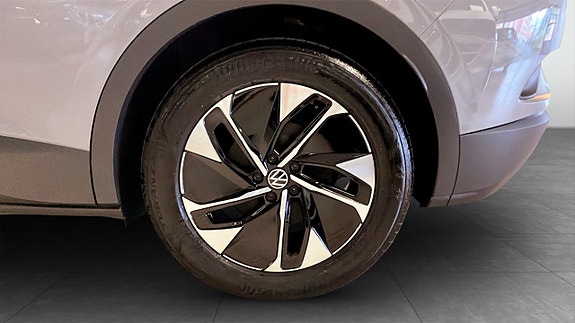 Volkswagen ID.4 6 of 13