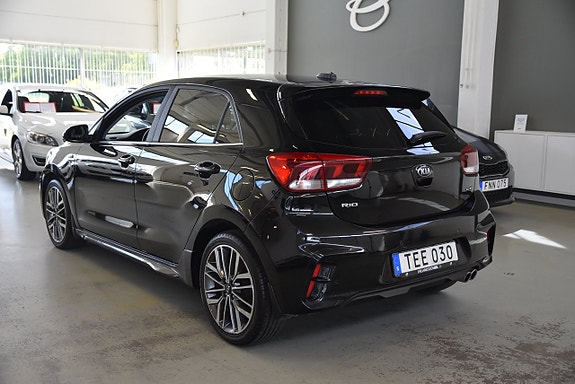 Kia Rio 4 of 5