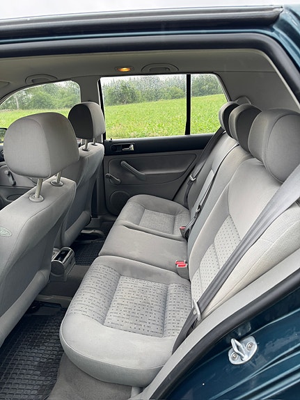 Volkswagen Golf IV 3 of 5