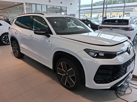 Volkswagen Tayron 4 of 7