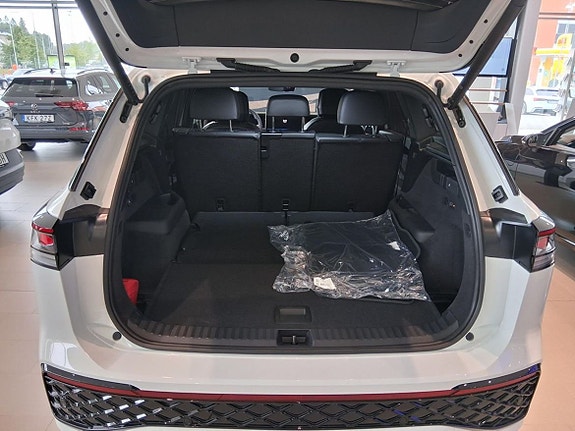 Volkswagen Tayron 2 of 7