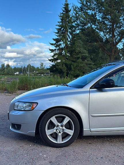 Volvo V50 5 of 8