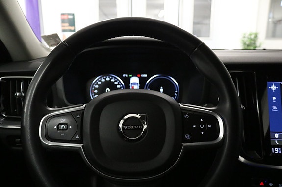 Volvo V60 18 of 25