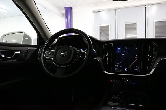 Volvo V60 17 of 25