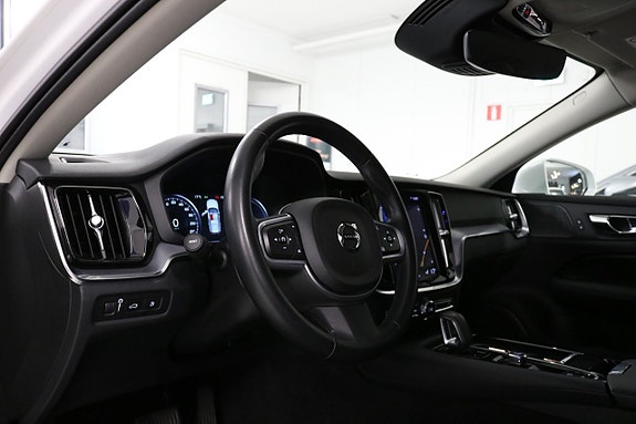 Volvo V60 12 of 25