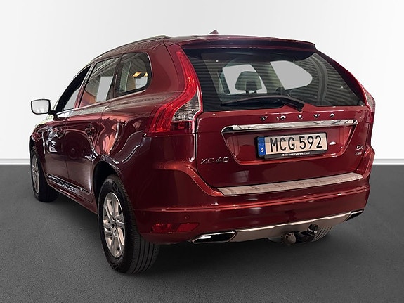 Volvo XC60 2 of 5