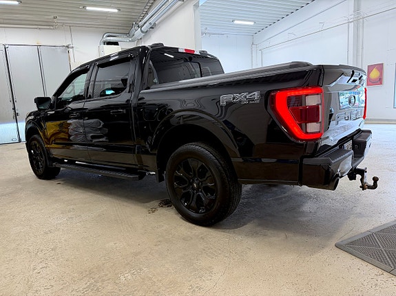 Ford F-150 2 of 5