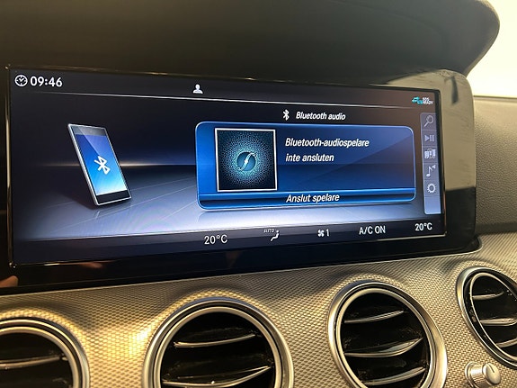 Mercedes-Benz E220 14 of 14