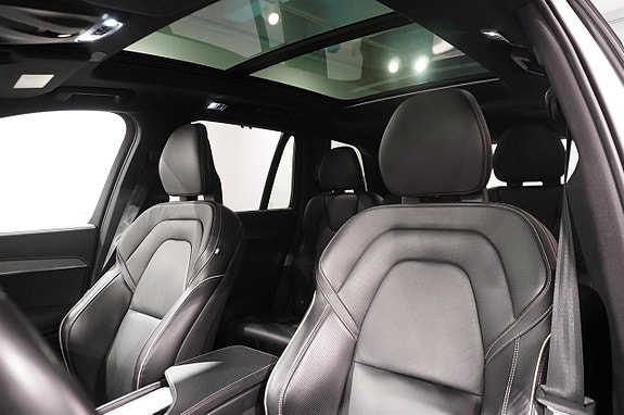 Volvo XC90 8 of 20