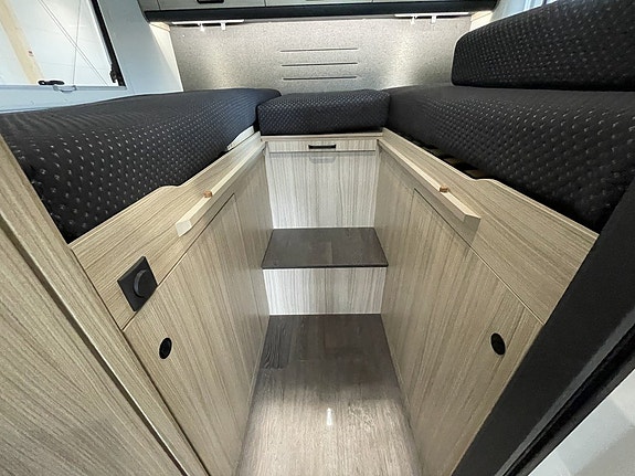 Sun Living S 75 SL B-körkort / Truma-Diesel / Automat 165hk / Taksäng 13 of 30