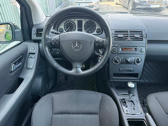 Mercedes-Benz A160 13 of 19