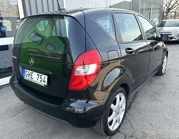 Mercedes-Benz A160 4 of 19