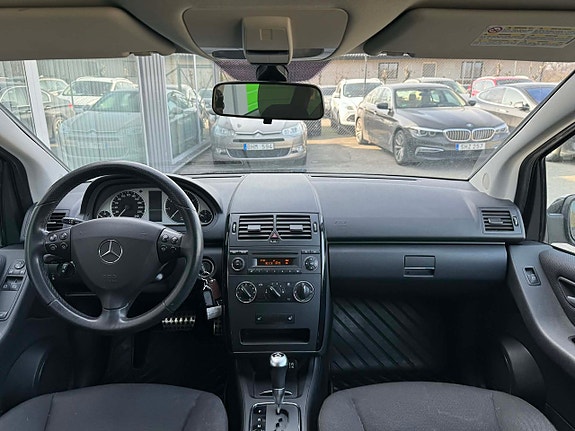 Mercedes-Benz A160 10 of 19