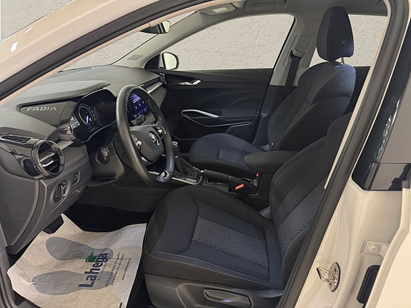 Skoda Fabia 3 of 5