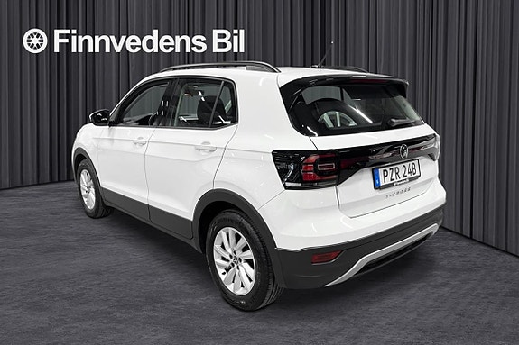 Volkswagen T-Cross 2 of 5