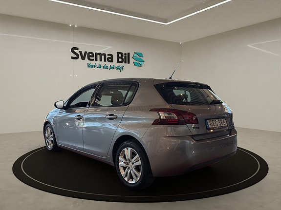 Peugeot 308 7 of 14