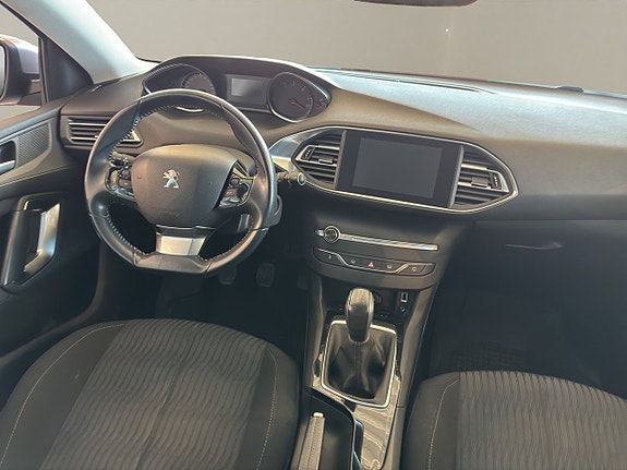 Peugeot 308 11 of 14