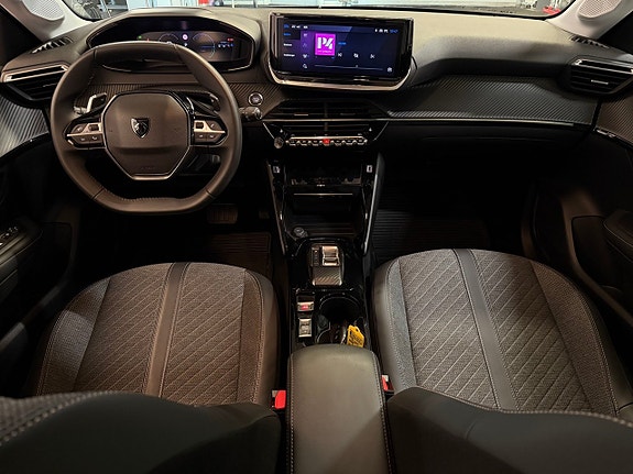 Peugeot 208 10 of 19