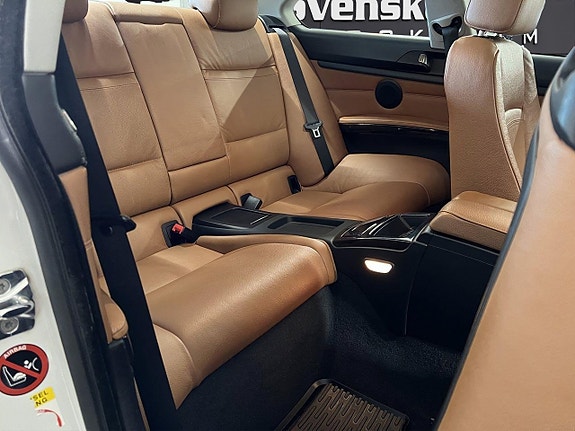 BMW 330Xi 18 of 19