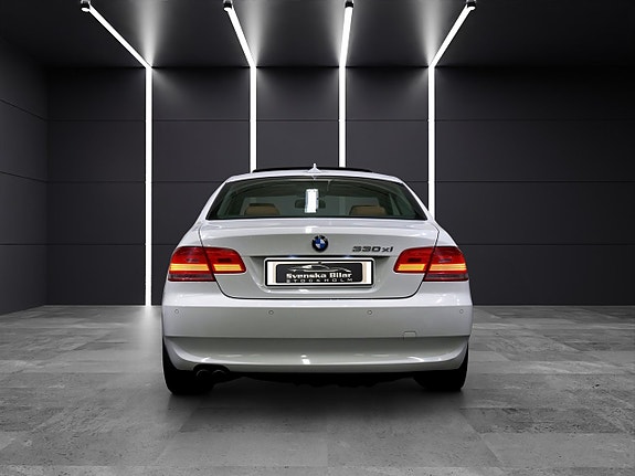BMW 330Xi 6 of 19
