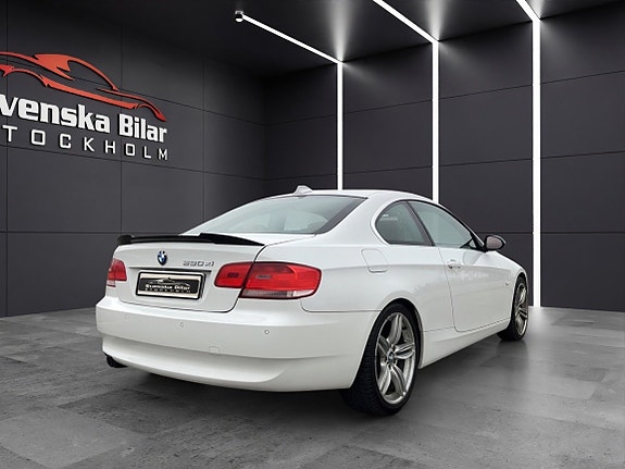 BMW 330Xi 3 of 19