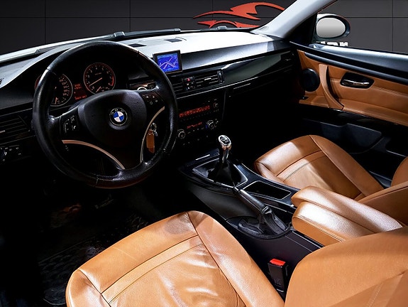 BMW 330Xi 11 of 19