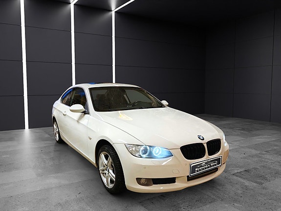 BMW 330Xi 4 of 19