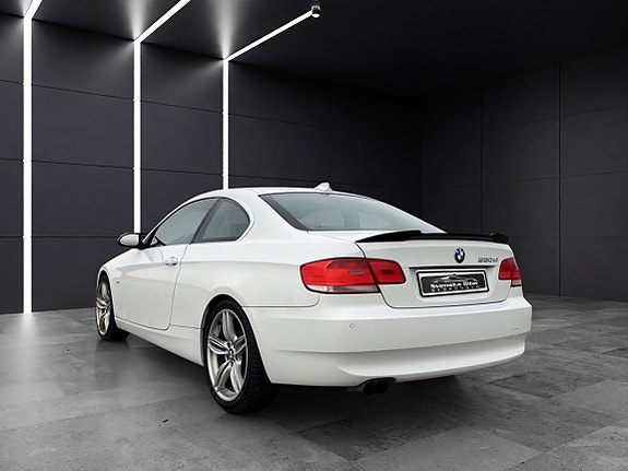 BMW 330Xi 5 of 19