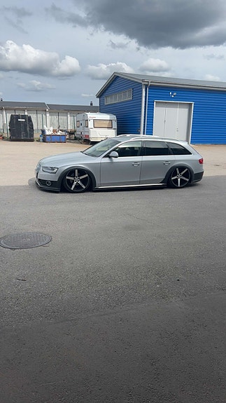 Audi A4 allroad 3 of 5