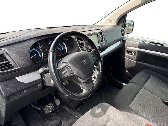 Peugeot e-Expert 8 of 22