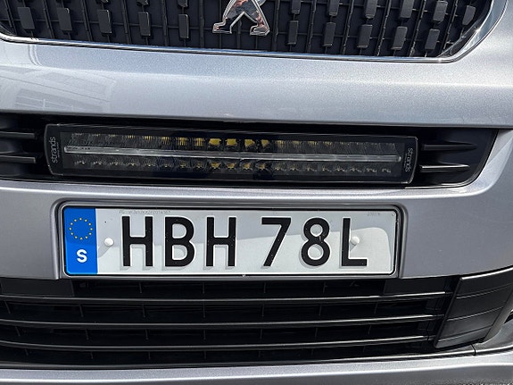 Peugeot e-Expert 16 of 22